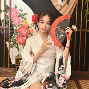 花街の夜風