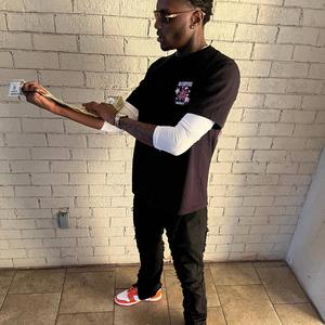 Off A Pink (feat. Topsheffa & SackChaserP)