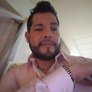 Ando Bien Emosionado Team Barrera (feat. Jose Barrera Lopez)