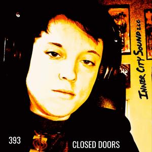 Closed Doors (feat. Darrian Kaye)