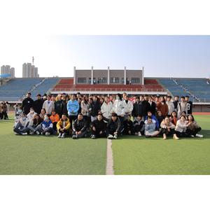 出自下沉的一首歌