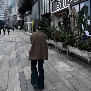 你的名字 是我唇边最熟练的叹息