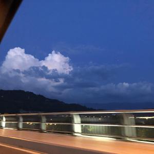 安静（翻自 王嘉尔）