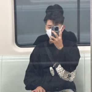 月色倒映在西湖（姜）