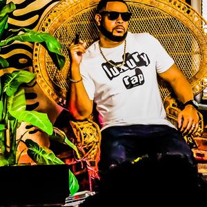 Vibes (feat. Iyanu Ibrahim) (Radio Edit)