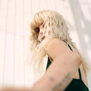 just stay p. cloudbxy