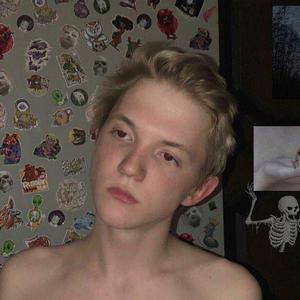 向着风拥抱彩虹