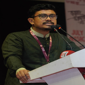 আল্লাহ আমাদের সাথে আছে