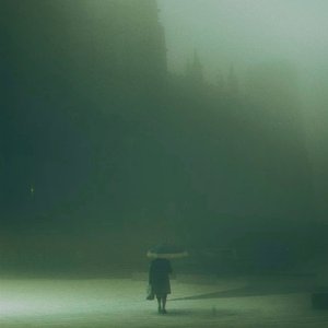 落下的眼泪，是我需要你的信号