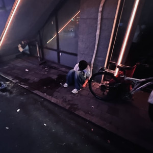 달러 (Feat. hoona)