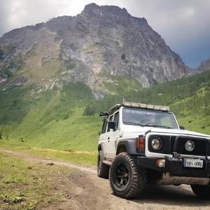 Vibin' Vacations (Acoustic)