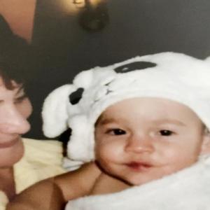 Cash N Carry (feat. naborinyah)