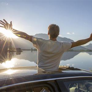 不再为谁流下伤心泪