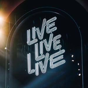 Leave A Light On uit Live Live Live