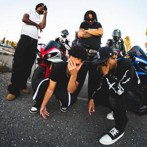 Blitz (feat. Vynku, ORI G 3750 & Delcio Monteiro)