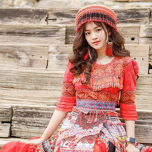 Tuaj Kho Khau Tu Moo