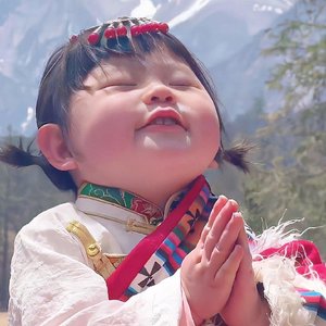 弦子（绒莫曲登）