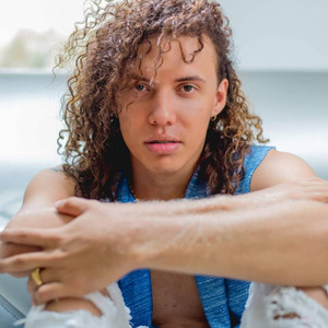 Un Cantante Enamorado