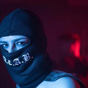 Είναι Fly (feat. Mr. Bonzo & Desco)