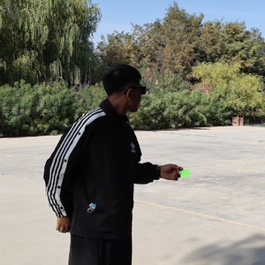 艾孜~（你要比别人更努力）