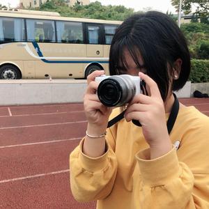 我拿着古老的Camera