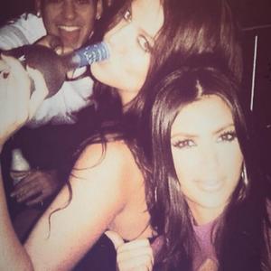 Frat Hoe! (feat. vyhnix)