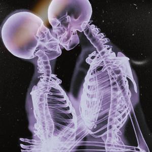 Track Star (feat. Mikaylah)