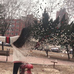 别做困于往昔的残花