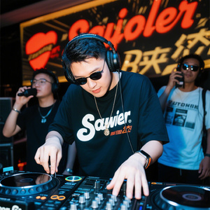DJ声浪炸场