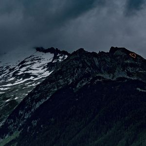 空虚里的喧嚣疯子