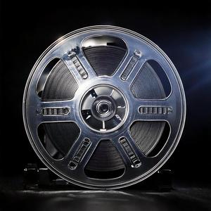 흑백 필름처럼 번져