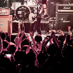 Johnny B. Goode Live（翻自 Chuck Berry）