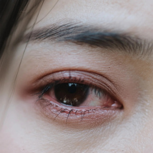 你眼中悲伤的我