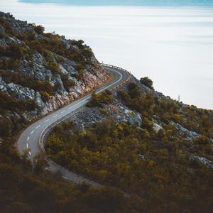 She'll be coming round the mountain (feat. Baby Nursery Rhymes) (nursery rhyme)