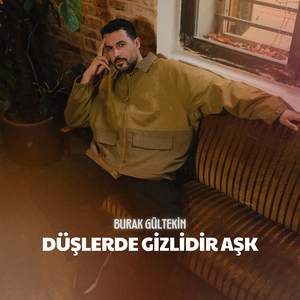 Düşlerde Gizlidir Aşk