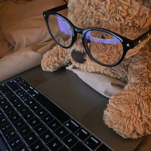 7710