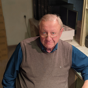 ჩემი თვალებით მიყვარხარ