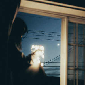 遠花火 (feat. 服部杏奈)