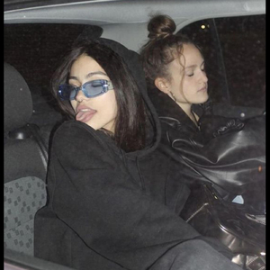 Hoje Ela Pede Pandora