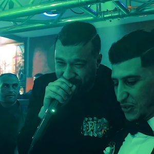 Manich 3ayech Ki Nass (Live)