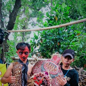 Rogo Samboyo Putro Tresno Kepengak Morotuo