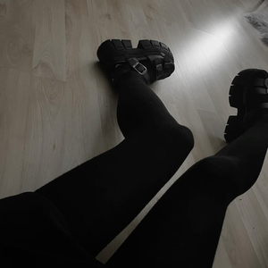 j’pense qu’à la mort