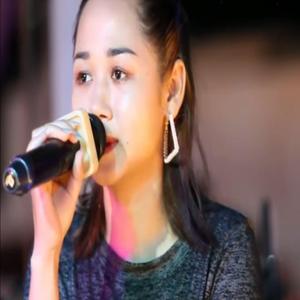 លង់ស្នេហ៍ប្រុសក្មេង