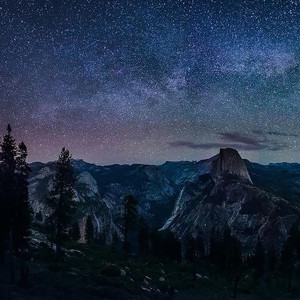 在森林里, 聆听溪水的流淌声