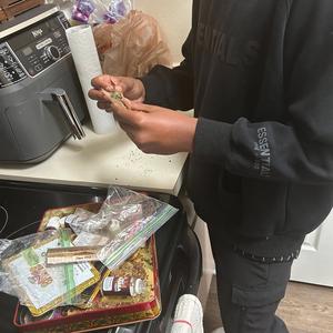 Bow Bow (feat. 1realwhitez)