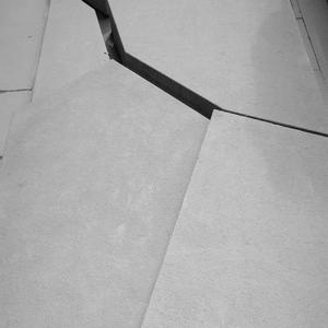 「lost in the echo」