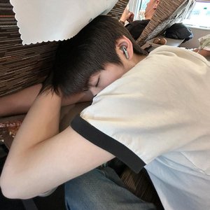 付出多的那个注定先心碎