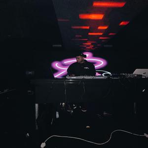 B A C K I T U P 6 7 9