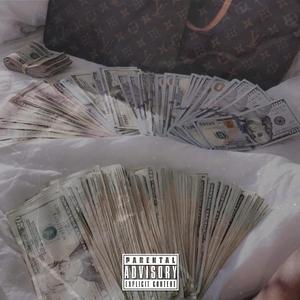 Bands Up! (feat. ilyaugust)