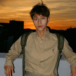 你是落日弥漫的橘